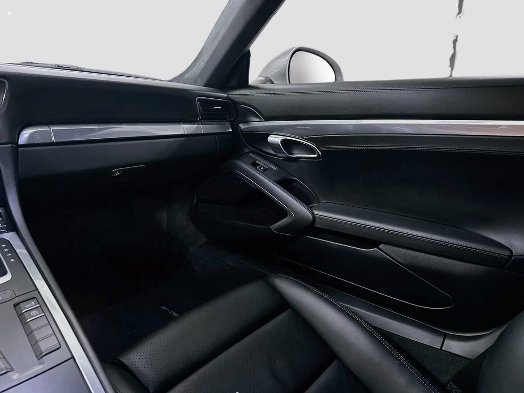 Certified 2018 Porsche 911 Carrera RWD image 23