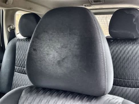 Used 2017 Nissan Rogue S image 25