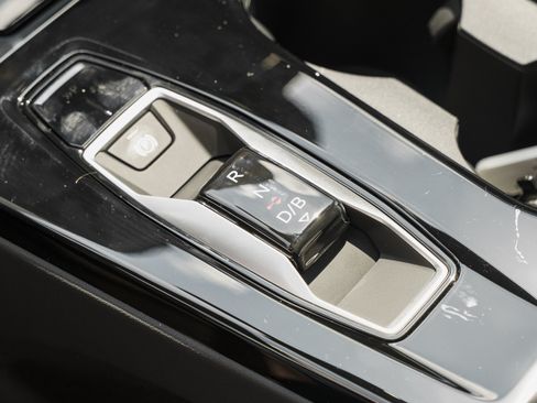 New 2027 Audi A6 e-tron Premium Plus AWD/4WD image 11