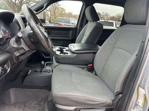 Used 2022 RAM 3500 Tradesman image 8