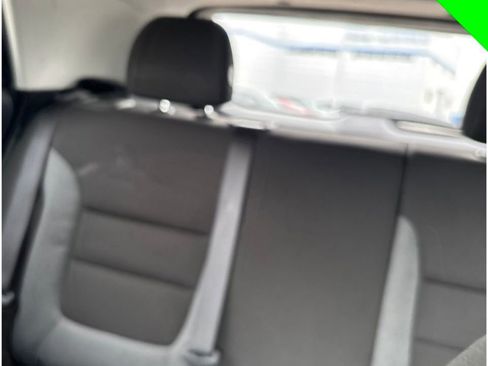 Used 2021 Chevrolet TrailBlazer LT w/ Convenience Package FWD image 9
