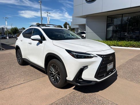 Used 2025 Lexus NX 350h AWD w/ Premium Package image 2