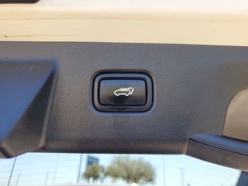 Used 2023 Hyundai Tucson Limited w/ Cargo Package image 7