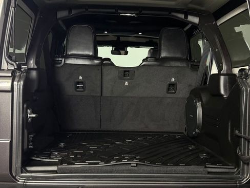 Certified 2025 Jeep Wrangler Unlimited Rubicon image 28