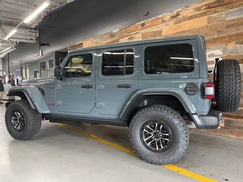 New 2026 Jeep Wrangler Unlimited Rubicon AWD/4WD image 23