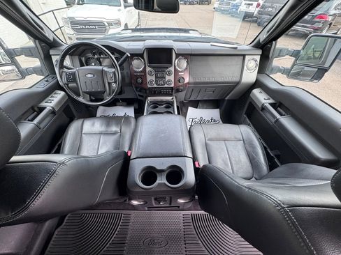 Used 2015 Ford F250 Lariat w/ Lariat Ultimate Package image 12