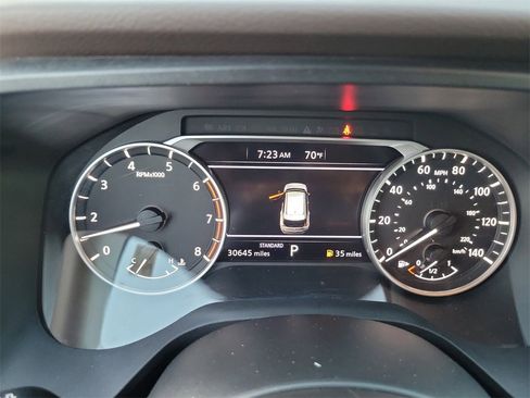 Certified 2022 Nissan Rogue SV image 18