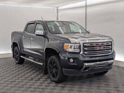 Used 2017 GMC Canyon SLT w/ Trailering Package image 8