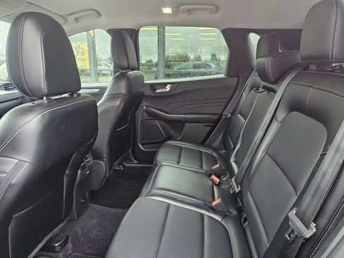 Certified 2025 Ford Escape Platinum AWD/4WD image 13