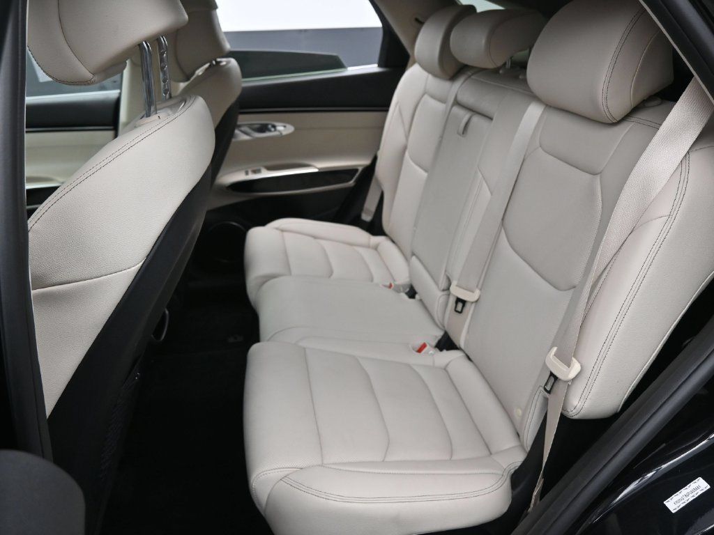 Used 2023 Genesis GV70 2.5T AWD/4WD image 27