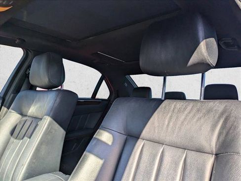 Used 2013 Mercedes-Benz E 350 4MATIC Sedan image 4
