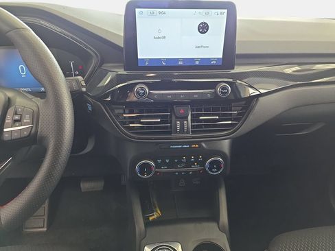 Certified 2025 Ford Escape ST-Line Select AWD/4WD image 18