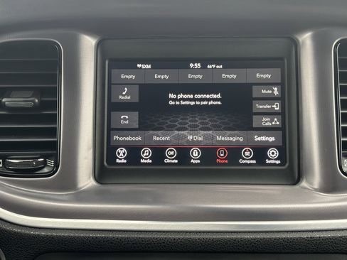 Used 2019 Dodge Charger SXT w/ Plus Group image 17