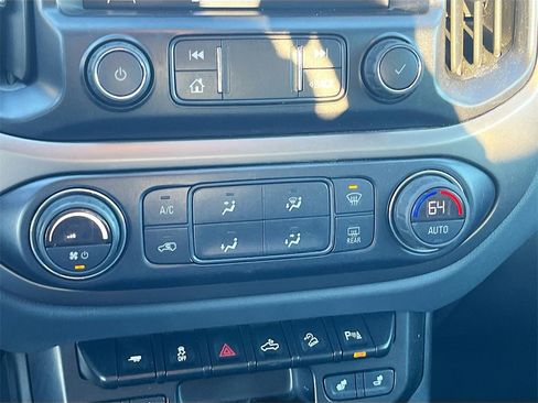 Used 2021 Chevrolet Colorado Z71 image 16