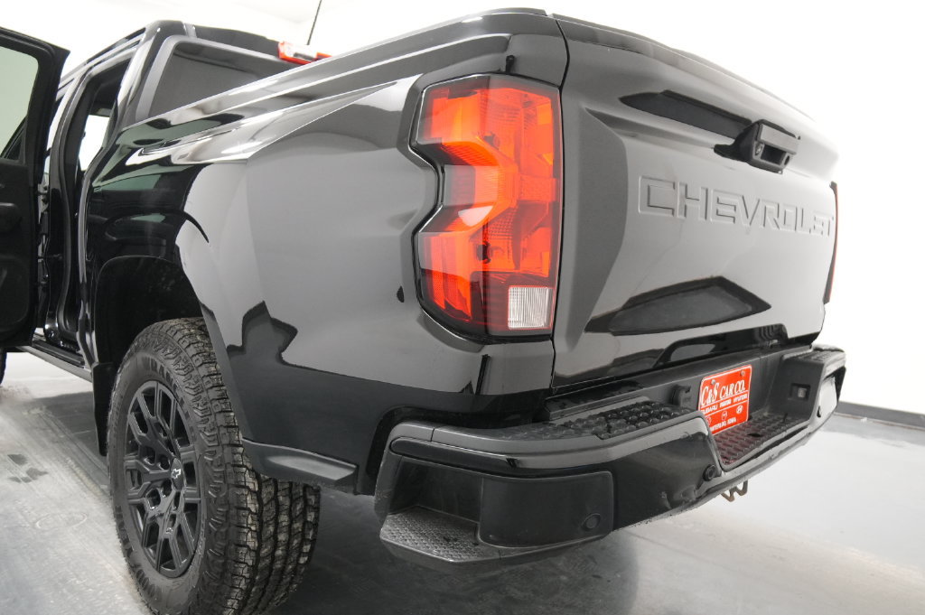 Used 2023 Chevrolet Colorado W/T w/ WT Convenience Package II AWD/4WD image 22