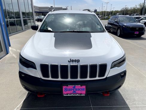 Used 2019 Jeep Cherokee Trailhawk w/ Cold Weather Group image 5