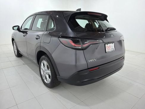 Used 2024 Honda HR-V LX image 3