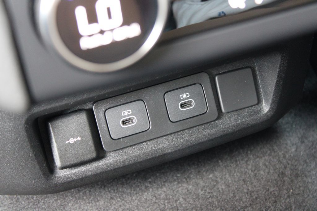 New 2026 Land Rover Discovery Dynamic SE AWD/4WD image 13