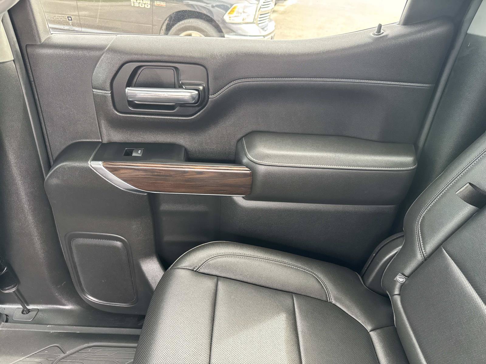 Used 2019 GMC Sierra 1500 SLT w/ SLT Premium Plus Package AWD/4WD image 19