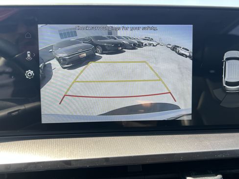 Used 2025 Kia Telluride S FWD image 38