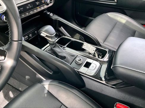 Used 2025 Kia Telluride S FWD image 16
