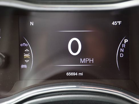 Used 2020 Jeep Grand Cherokee Limited w/ Luxury Group II image 42