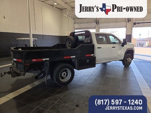 Used 2023 GMC Sierra 3500 Pro w/ Convenience Package image 5
