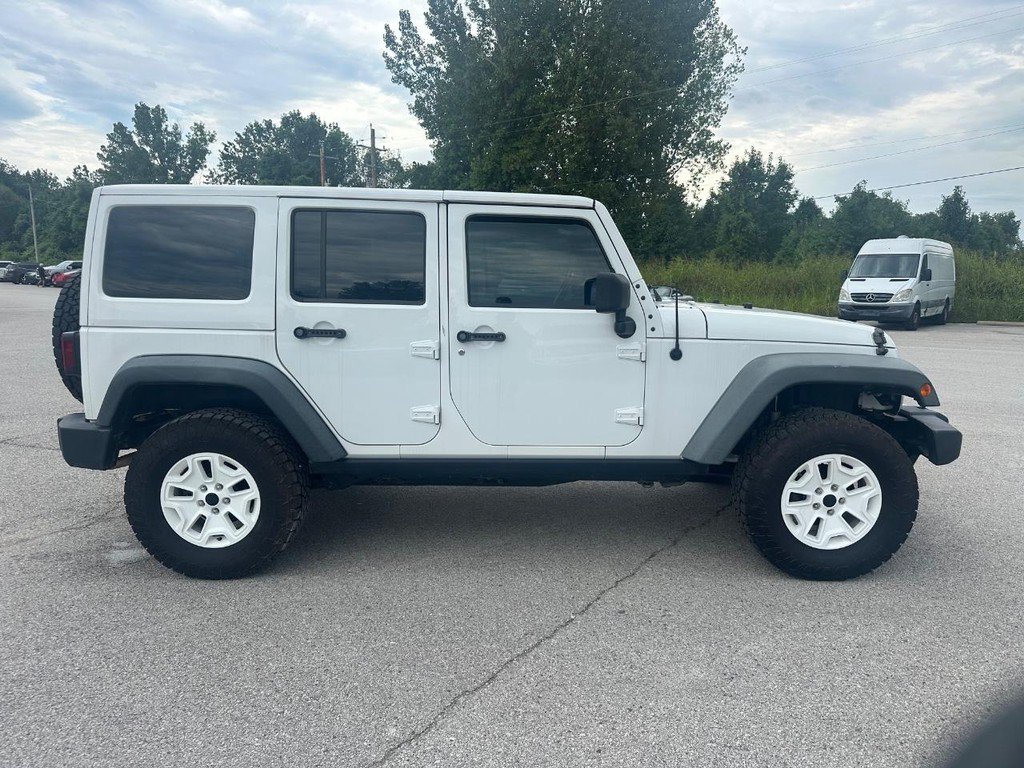 Used 2015 Jeep Wrangler Unlimited Sport AWD/4WD image 2