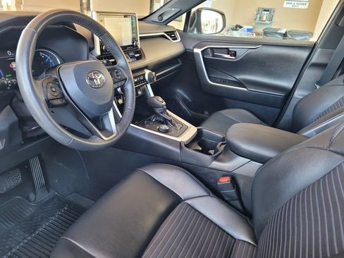 Used 2021 Toyota RAV4 XSE AWD/4WD image 12