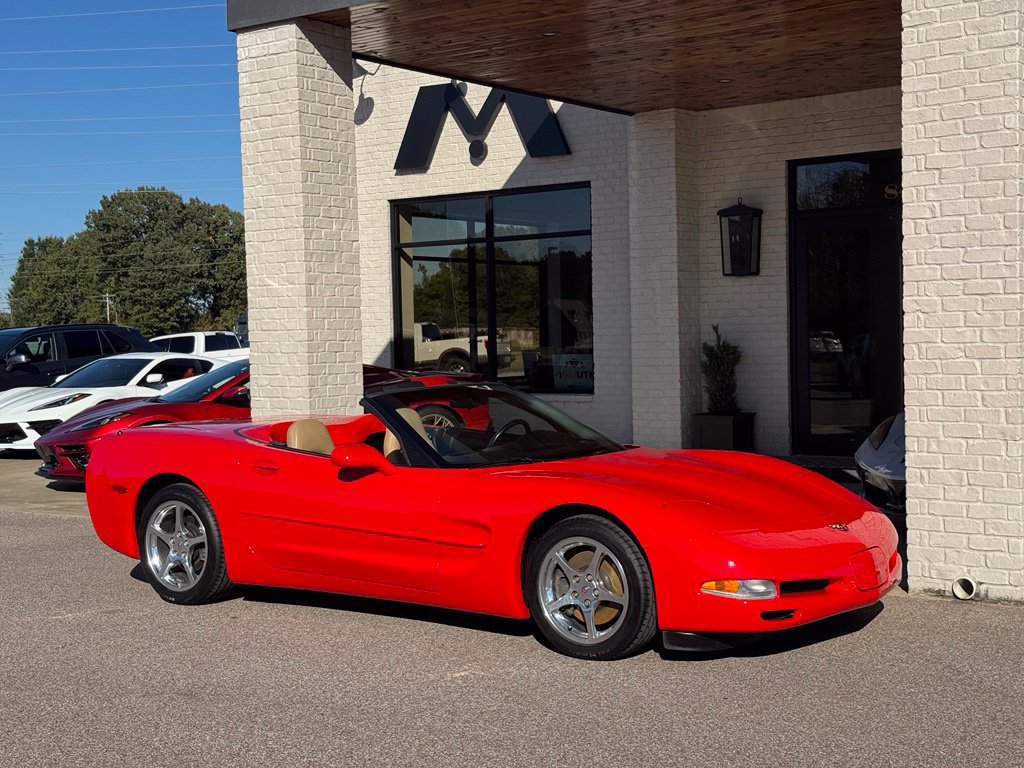 Used 2000 Chevrolet Corvette Convertible w/ Memory Pkg RWD image 1