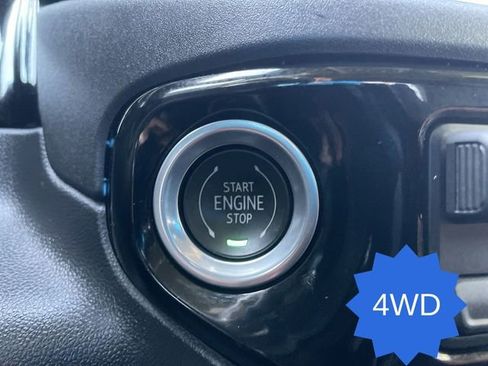 Used 2023 GMC Sierra 1500 SLE image 16