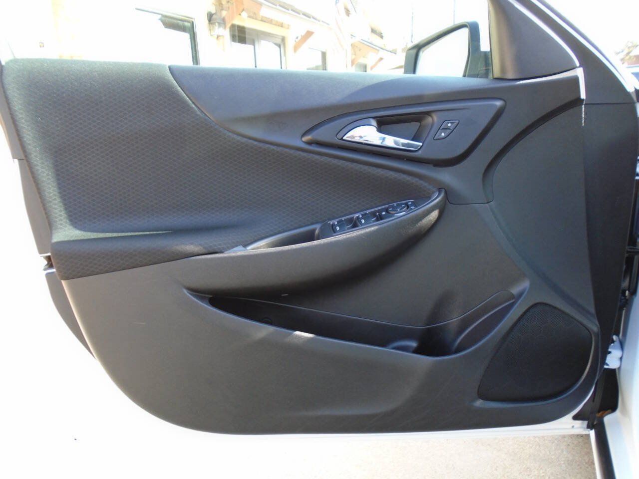 Used 2025 Chevrolet Malibu LT FWD image 28