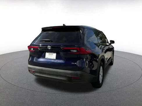 Used 2025 Toyota Grand Highlander XLE image 14