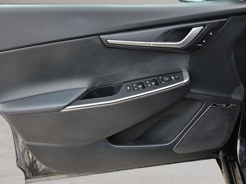 Used 2024 Kia EV6 Wind w/ Wind Technology Package image 17