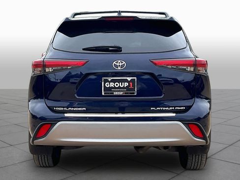 Used 2021 Toyota Highlander Platinum AWD/4WD image 5