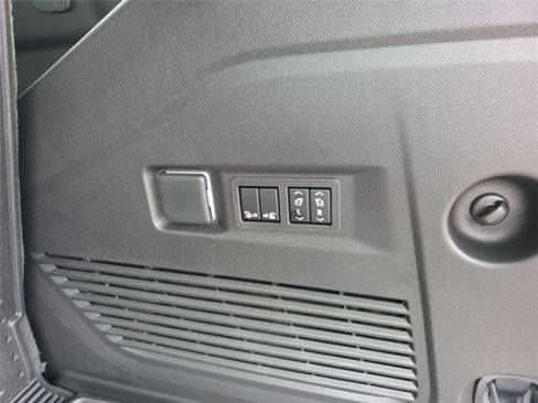 New 2026 Chevrolet Tahoe High Country image 34