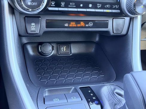 Certified 2025 Toyota RAV4 XLE AWD/4WD image 6