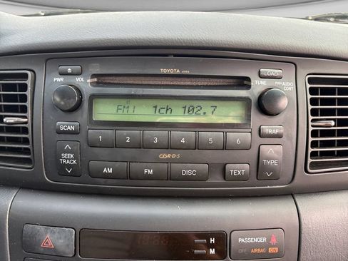 Used 2005 Toyota Corolla S w/ Enhanced Pwr Pkg FWD image 19