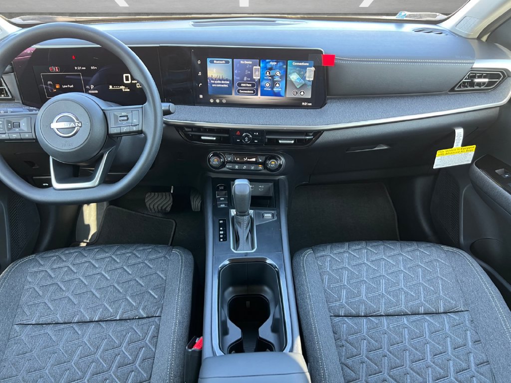 New 2026 Nissan Kicks SV w/ Cold Weather Package FWD image 4