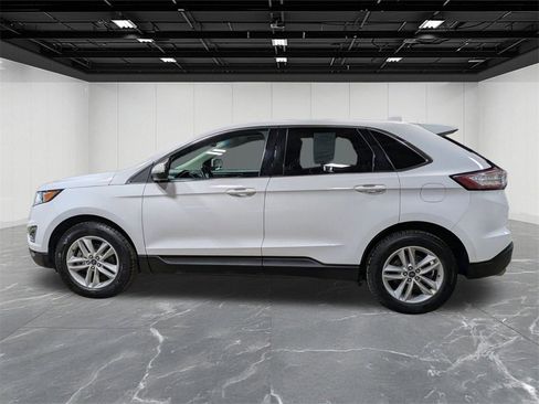 Used 2018 Ford Edge SEL w/ Equipment Group 201A image 2