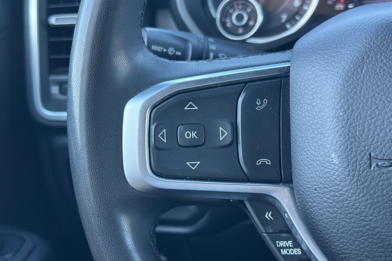 Used 2025 RAM 1500 Big Horn AWD/4WD image 33