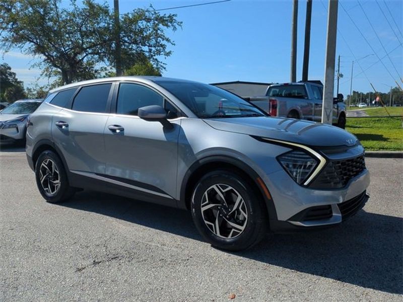Certified 2024 Kia Sportage LX image 1