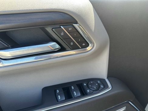 Used 2023 GMC Sierra 1500 SLT w/ SLT Premium Package image 24