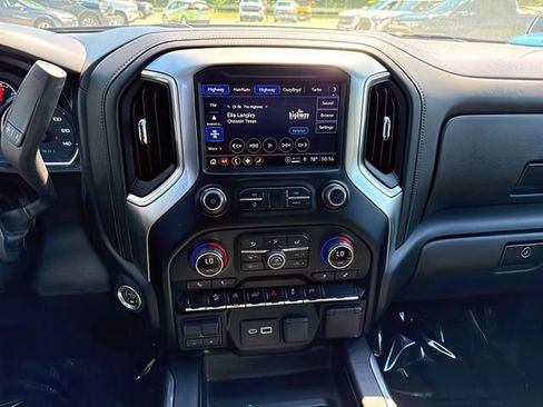 Used 2021 Chevrolet Silverado 1500 LT Trail Boss w/ Convenience Package II AWD/4WD image 24