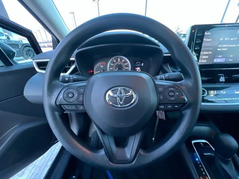 Used 2021 Toyota Corolla LE image 14