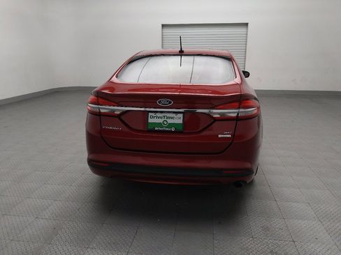 Used 2017 Ford Fusion SE w/ Fusion SE Technology Package image 7