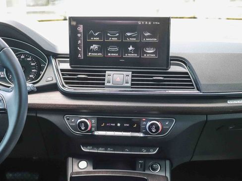 Certified 2023 Audi Q5 Premium w/ Convenience Package AWD/4WD image 15
