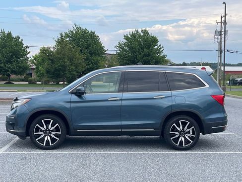 Used 2019 Honda Pilot Touring image 5