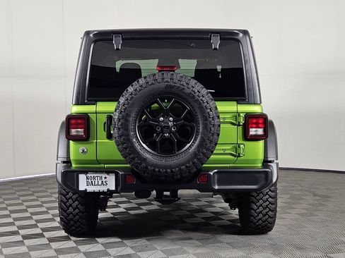 Used 2025 Jeep Wrangler Sport AWD/4WD image 4