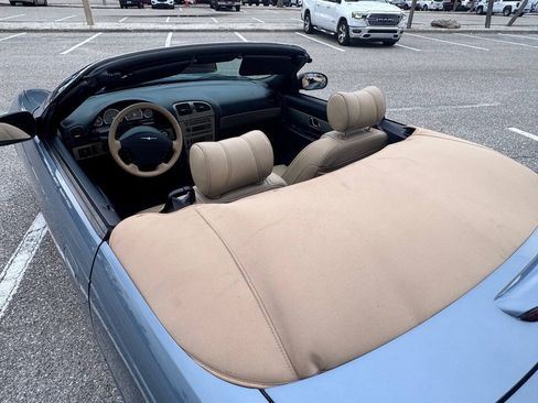 Used 2005 Ford Thunderbird 50th Anniversary RWD image 73